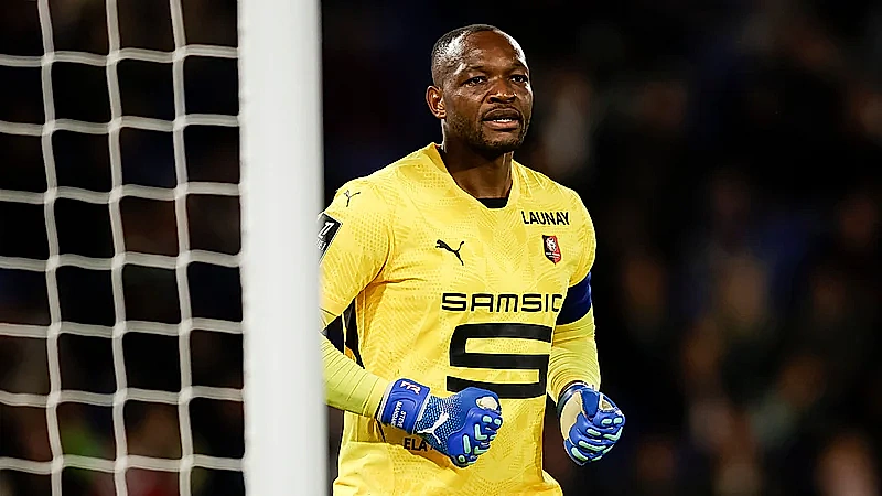  La Bombe Mandanda : Le Douloureux Livre d'Adieu du Gardien Champion du Monde 2018 — « Il N'y a Rien Dans Ma Vie Que J'aime »