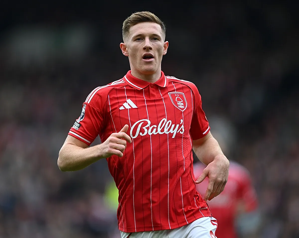 Manchester City se Positionne pour Elliott Anderson :