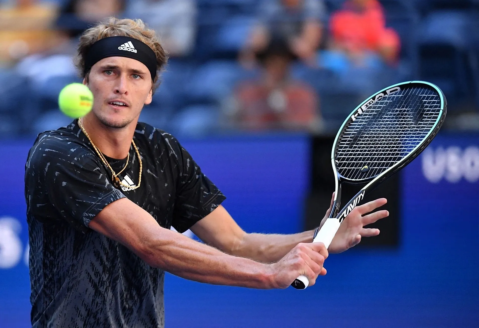 Zverev Begins Roland Garros Without Dropping a Set