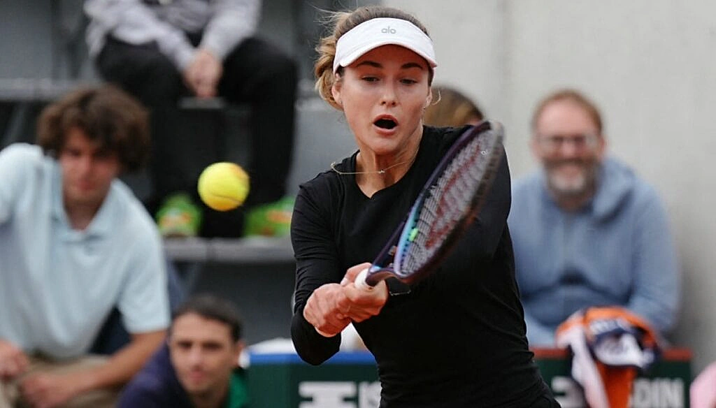  Kalinskaya Comes Back from the Tiebreak