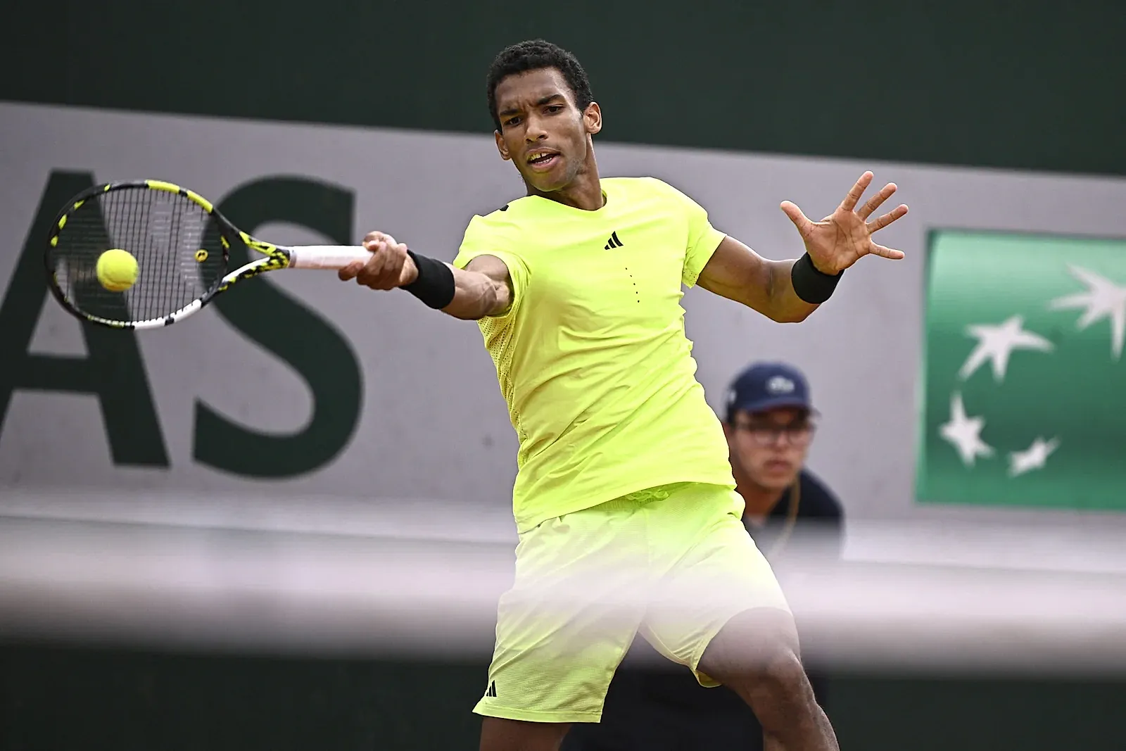 Auger-Aliassime in First Roland Garros Quarter-Final