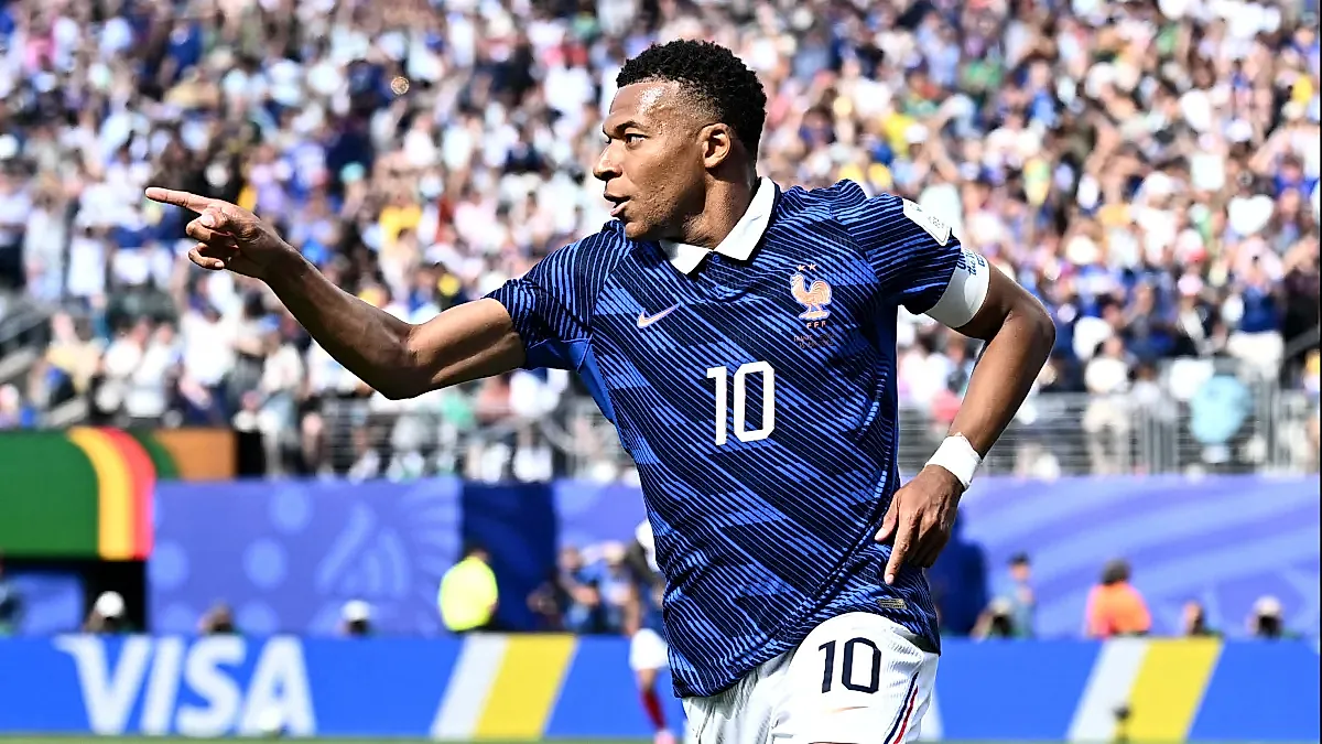 Doublé de Mbappé : la France en 32es