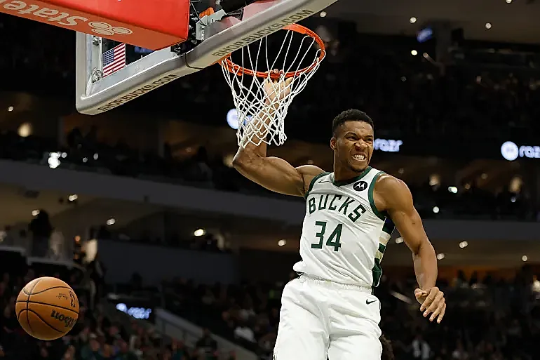  Der Greek Freak geht in den Süden: Giannis im Heat-Trikot