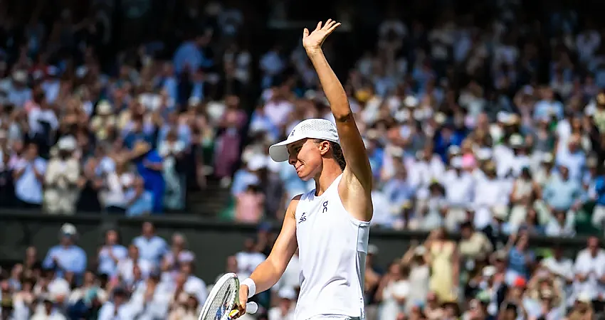 Iga Świątek Eliminates Plíšková at Wimbledon