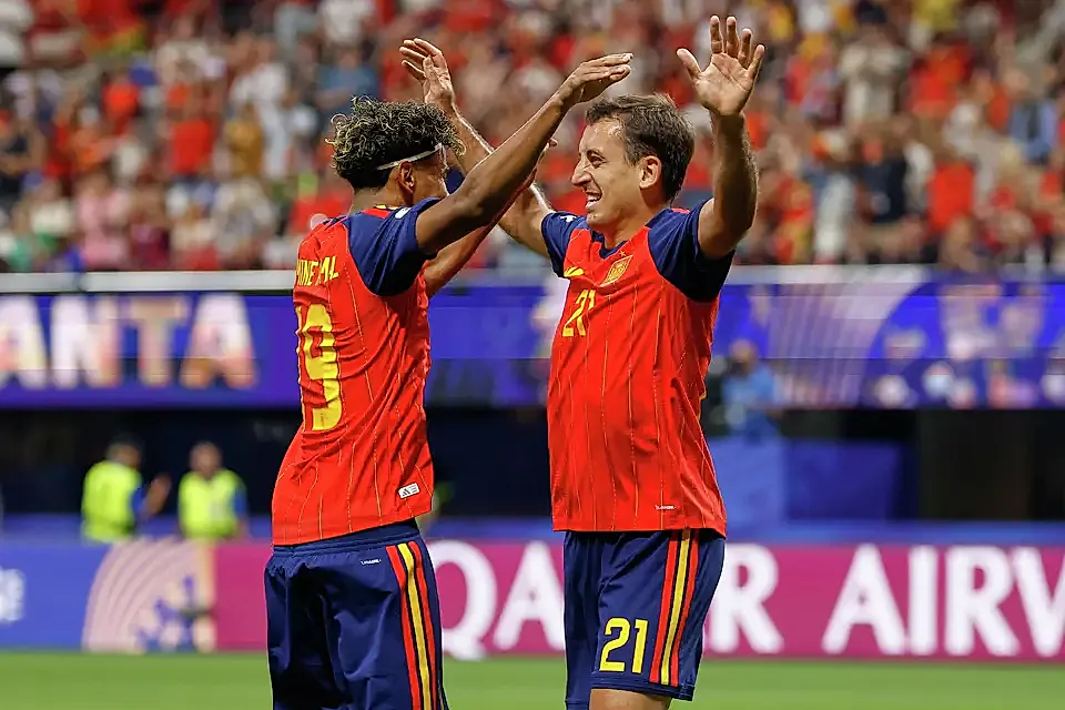 But d'Oyarzabal pour l'Espagne : 1re période 1-0