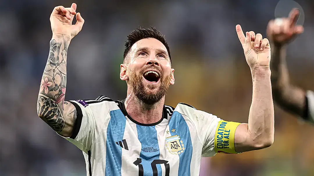 Messi on stage again: Argentina ahead