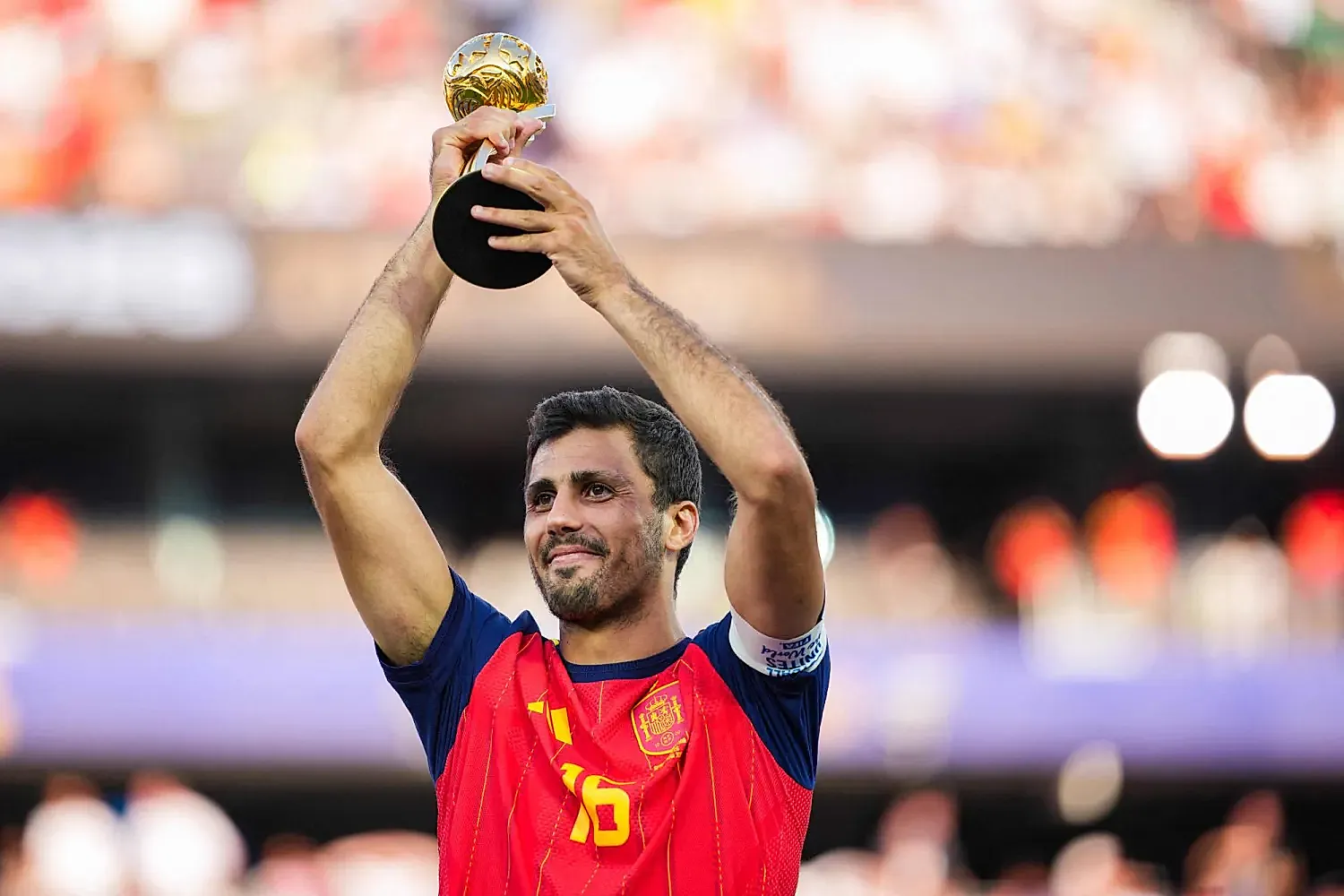 Manchester City confirm: Rodri's return date unknown