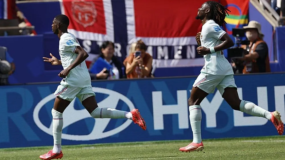 Liverpool join the race for Manu Kone: four giants chase