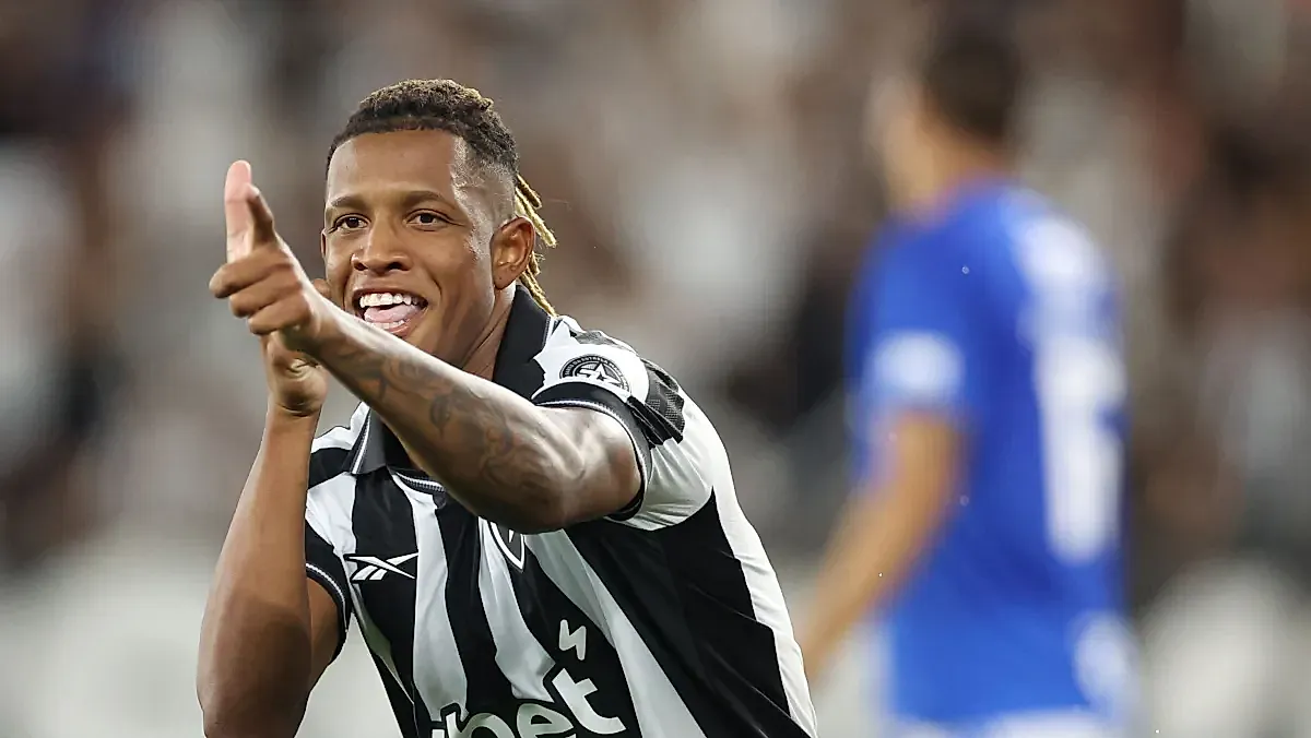 Manchester United set sights on Danilo: Newcastle also involved