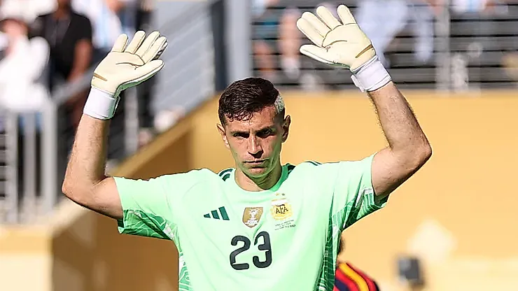 Aston Villa's cold shower for Juventus: Martinez not for sale